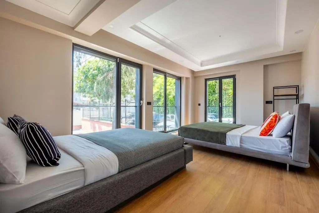 Chic Bosphorus View Apartment Istanbul